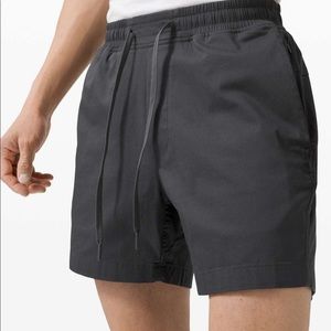 Lululemon Bowline Short 4” in Obsidian OBSI